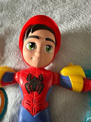 Muñeco Spidey con accesorios