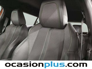 Peugeot 2008 BlueHDi 130 S&S GT EAT8 96 kW (130 CV)