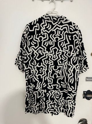 Camisa H&M Keith Haring Talla M (equiv. XL)