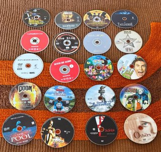 DVD originali in blocchi da 20.