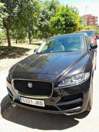 Jaguar F-Pace 2016