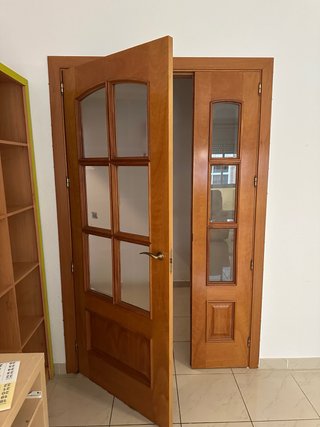 Puertas de madera maciza