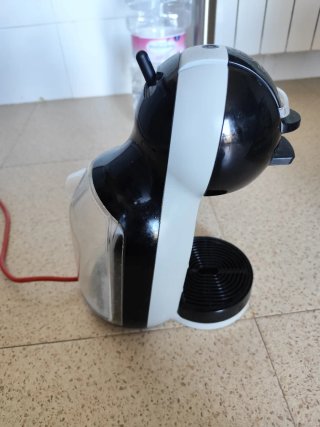 Cafetera Dolce Gusto Negra