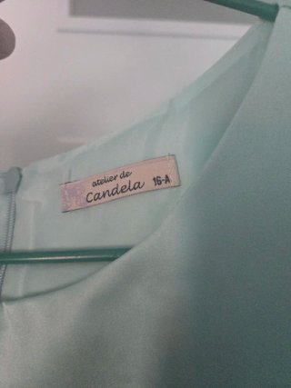 Vestido verde agua con flor