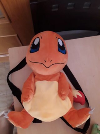 Mochila de peluche Charmander Pokémon