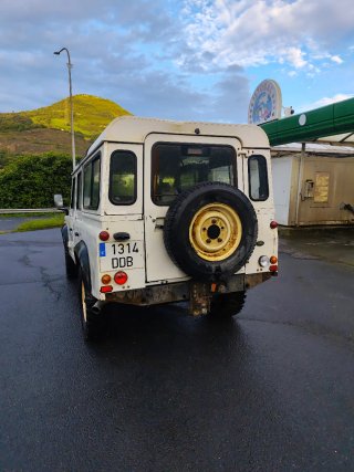 Land Rover Defender 2004
