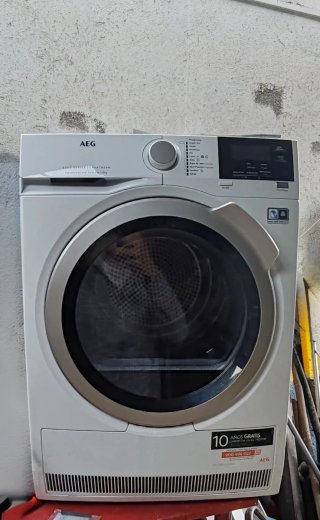 Secadora AEG 8000