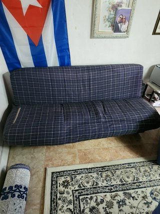 Sofá cama con baúl de almacenaje