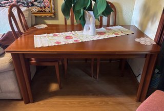 Mesa y 6 Sillas Comedor. Extensible 2,80