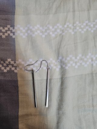 Pendientes largos de acero inoxidable