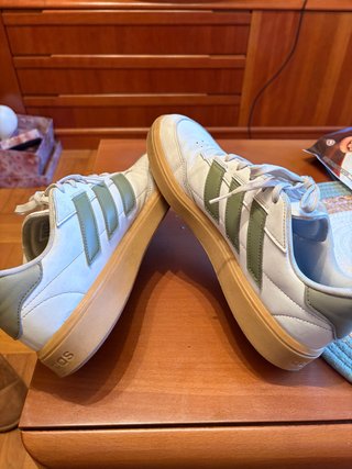 Zapatillas Adidas Niño Blancas y Verdes