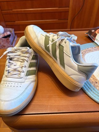 Zapatillas Adidas Niño Blancas y Verdes