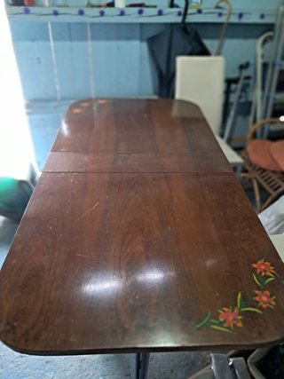 Mesa plegable de madera
