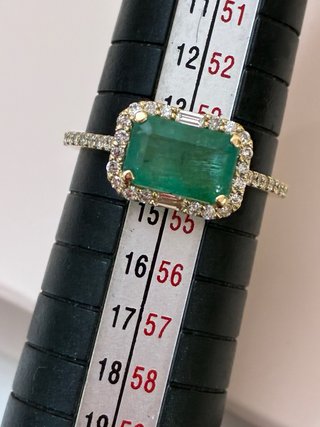 Anillo Oro Esmeralda Diamantes IGI