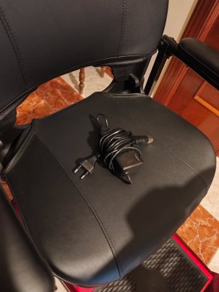 Scooter Eléctrico para Mayores Rojo