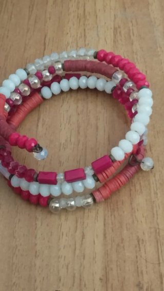 Bracciale rigido multistrato perline