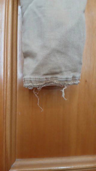 Pantalón marrón Stradivarius