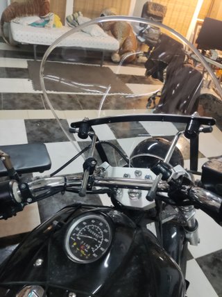 Kymco Venox 250. Moto 2006 ITV 2028 51.000km 800€