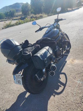 Kymco Venox 250. Moto 2006 ITV 2028 51.000km 800€