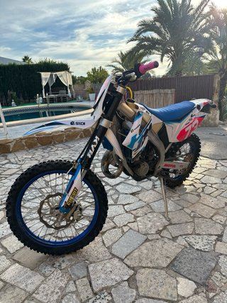 TM 125 EN