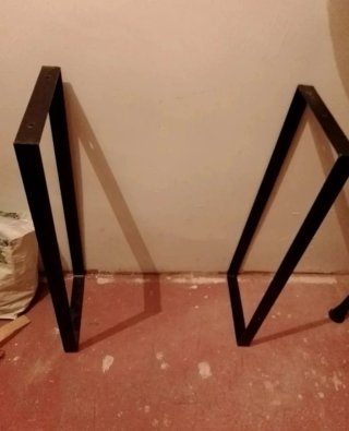 Patas metálicas para aparador, encimera o mesa.