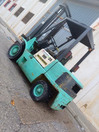 Carretilla elevadora Mitsubishi 25