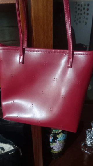 Borsa a mano rossa con fiocco