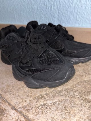 Zapatillas New Balance 9060 Negras