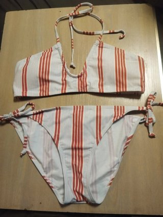 Bikini Talla 40 Rayas Rojas y Blancas