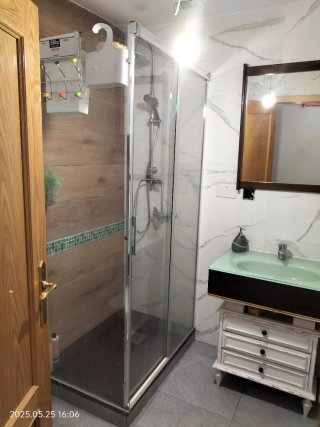 SE ALQUILA HABITACIÓN