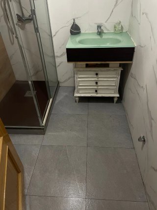 SE ALQUILA HABITACIÓN