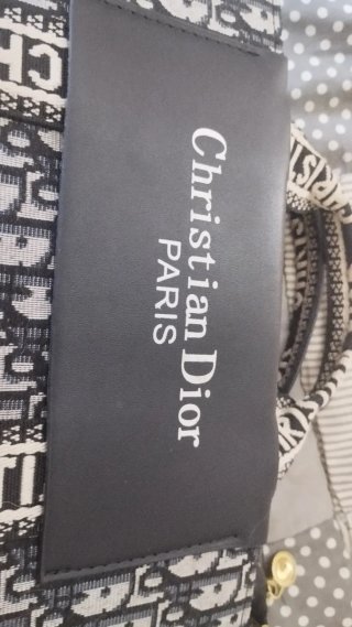 Borsa a mano nera e bianca