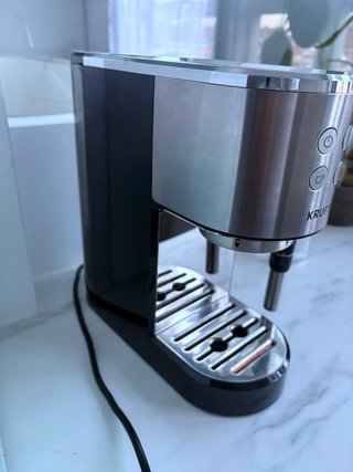 Cafetera Krups Virtuoso  + Molinillo para café