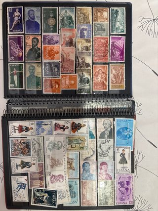 Lote 2 álbumes sellos antiguos España