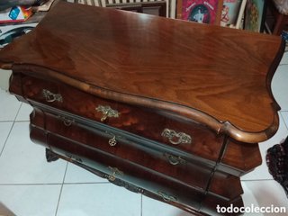 Cómoda Holandesa Antigua