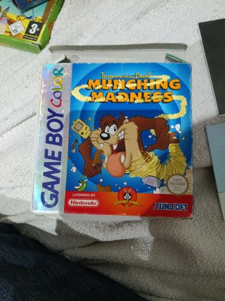 Game Boy Color Munching Madness