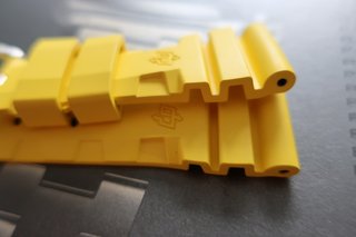 Correa caucho Accordion Amarillo para Panerai 26mm
