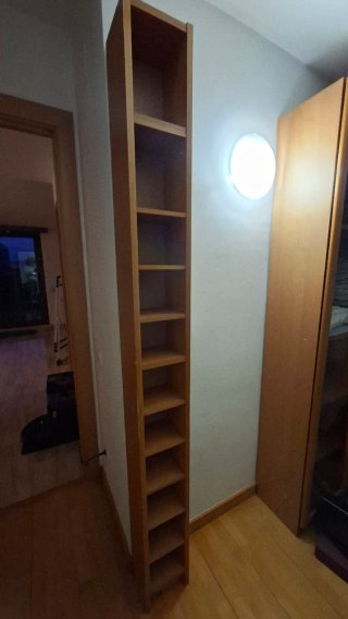 Estantería de madera Ikea
