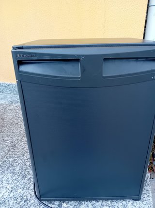 Nevera pequeña electrolux