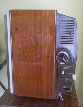Televisor Inter Blanco y Negro Años 60