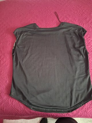 Camiseta deportiva mujer Decathlon negra