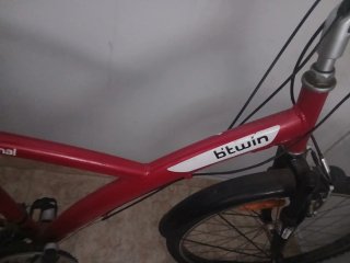 Bicicleta Btwin Roja Poco Uso