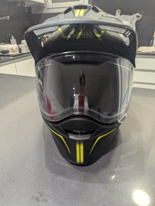 Casco Shoei Hornet ADV Negro/Amarillo