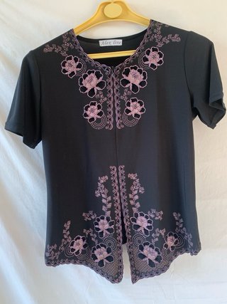 2 maglie Miss Aless tg S nere con perle