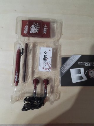 Oferta.NUEVO. Accesorios Nintendo DSi XL
