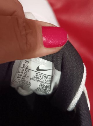 Zapatillas Nike Talla 42 Blancas y Rojas