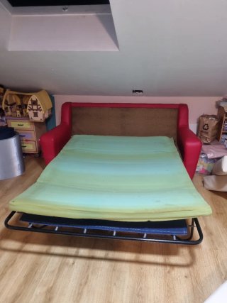 Sofá Cama Rojo y Beige
