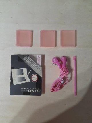 Oferta.NUEVO. Accesorios DSi XL Nuevos