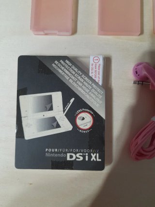 Oferta.NUEVO. Accesorios DSi XL Nuevos