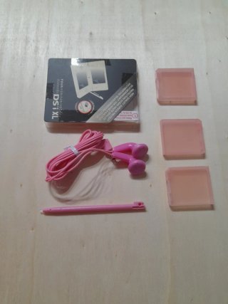 Oferta.NUEVO. Accesorios DSi XL Nuevos